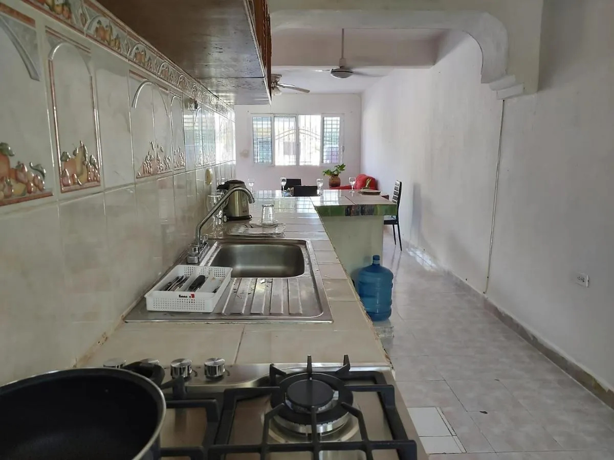 プレヤデルカーメン Casa Bugambilias Playa Bed & Breakfast 0*,