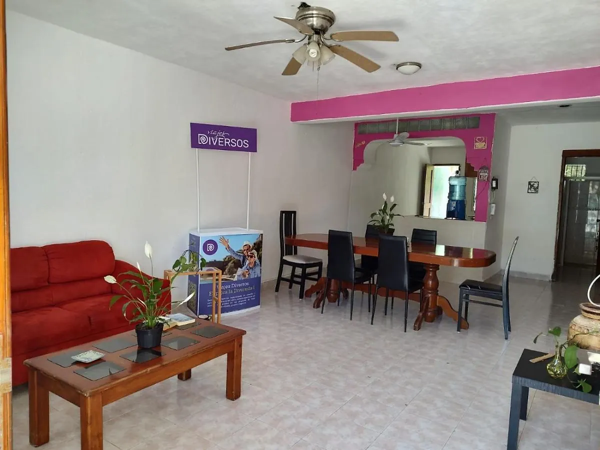 プレヤデルカーメン Casa Bugambilias Playa Bed & Breakfast