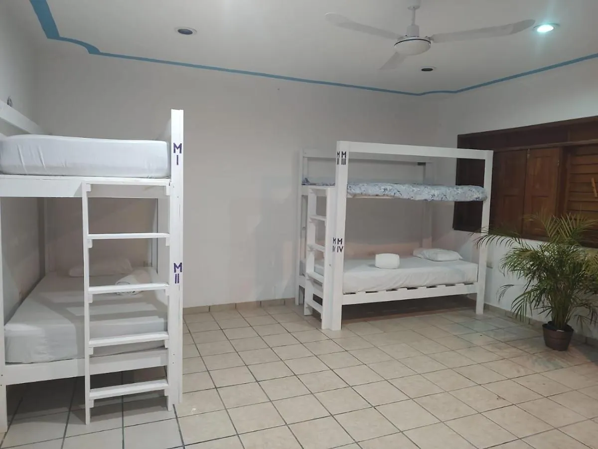 プレヤデルカーメン Casa Bugambilias Playa Bed & Breakfast